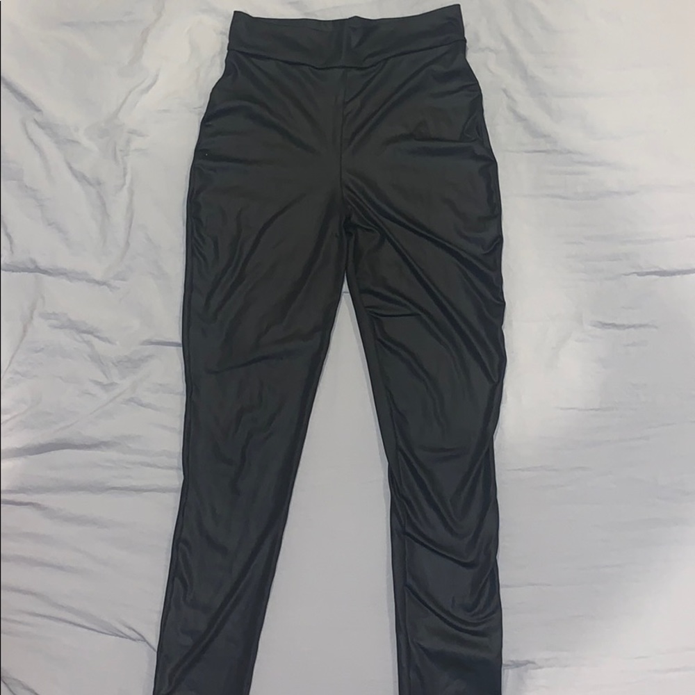 Fashion nova leggings